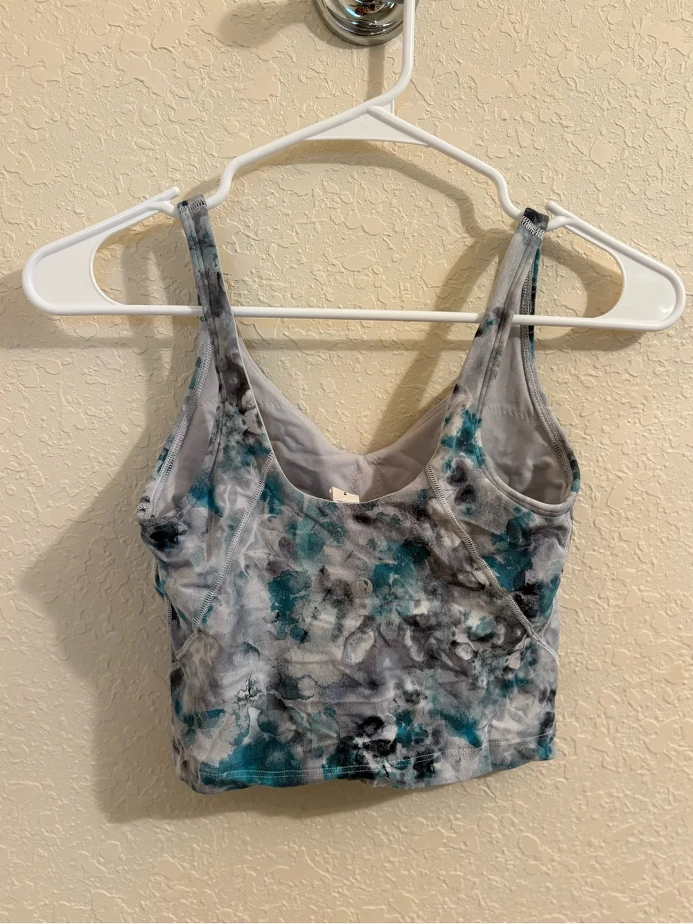 lululemon athletica Teal Gray Floral Cropped V-Neck Tank
